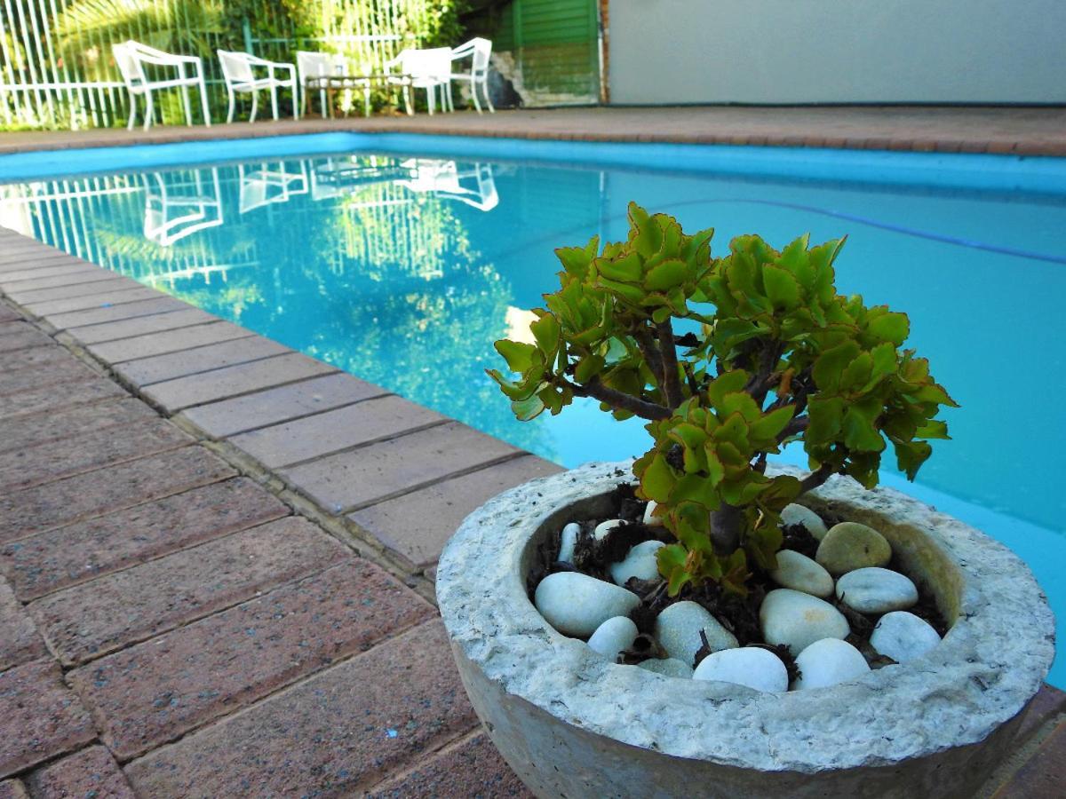 The Lantern Guesthouse Bloemfontein Exterior foto