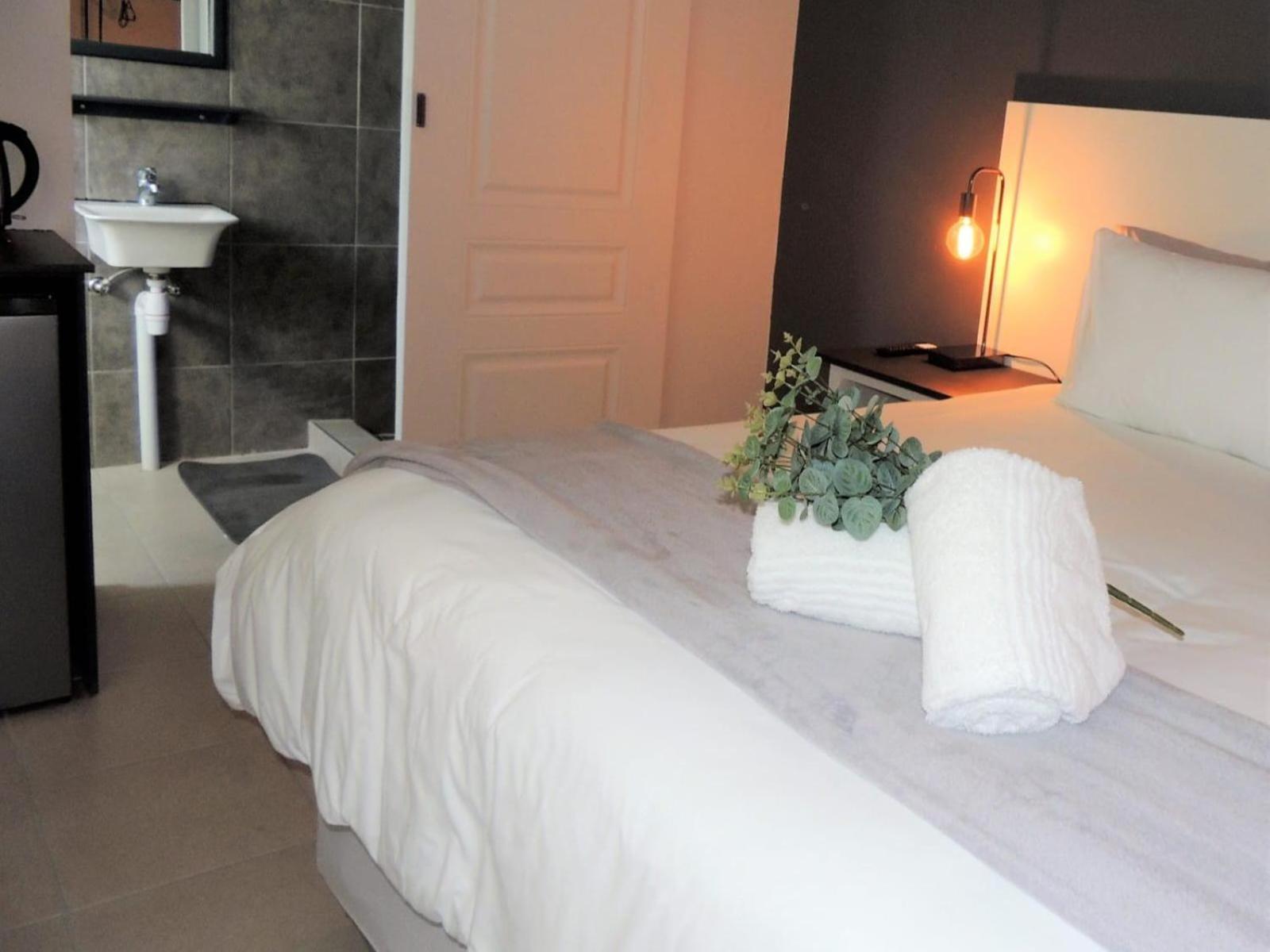 The Lantern Guesthouse Bloemfontein Zimmer foto
